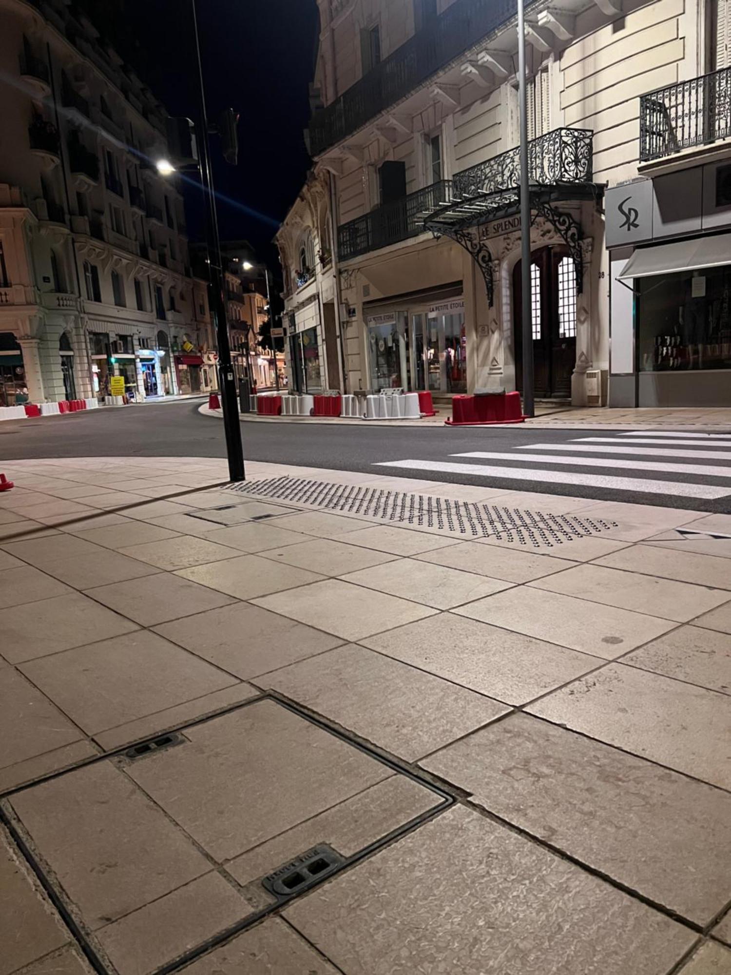 Le Splendid - Hypercentre - Proche Opera & Parcs - Thermes Vichy Exterior foto